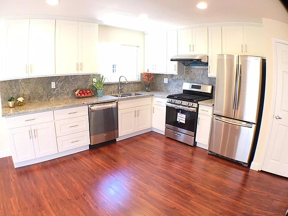 4th image of 2587 Boren Dr