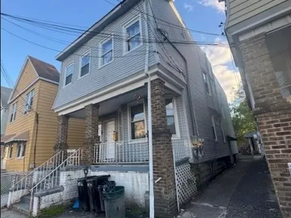 119 Woodlawn Avenue image 1 of 18