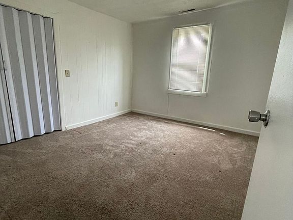 5th image of 1432 W 14th St Unit B