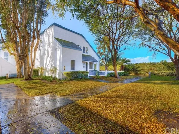 125 Greenmoor, Irvine, CA 92614