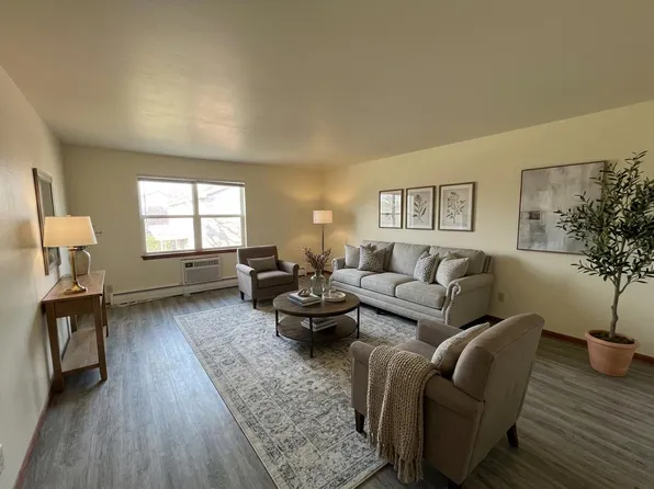 3321 Daisy Ln APT 4, Racine, WI 53405