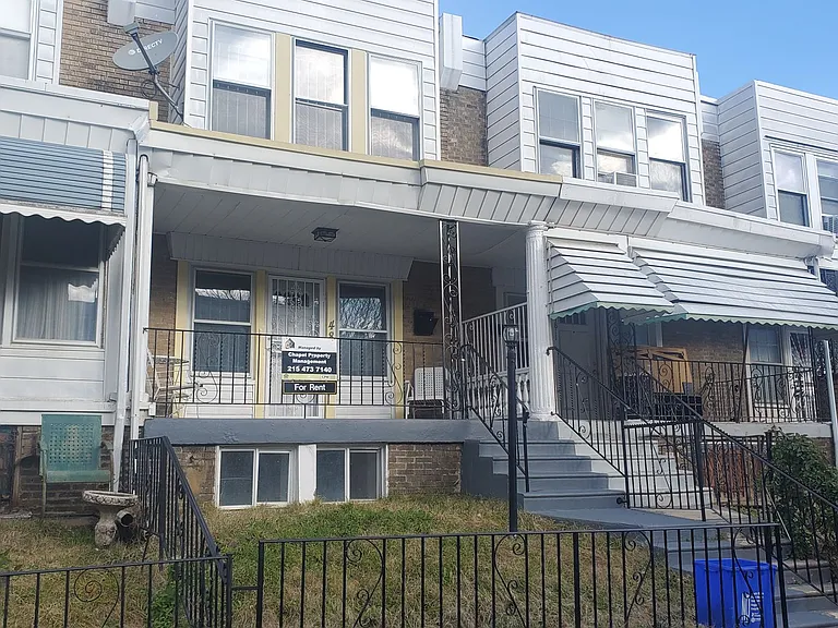 4813 Olive St — Photo 2