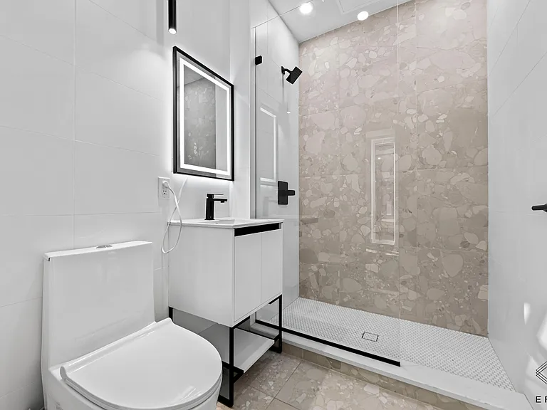 917 Broadway #2R — Photo 15