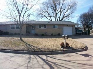 745 Banner Cir, Salina, KS 67401