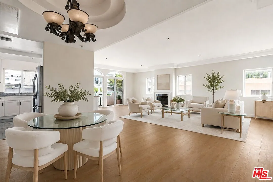 2 bed, 2.5 bath, 1656 sqft, $4,900 — Photo 1