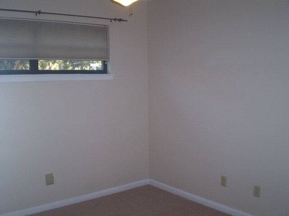 4th image of 234 Martyn Pl NW