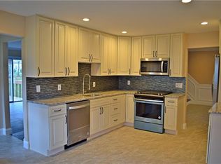 6 Neal Dr, East Brunswick, NJ 08816