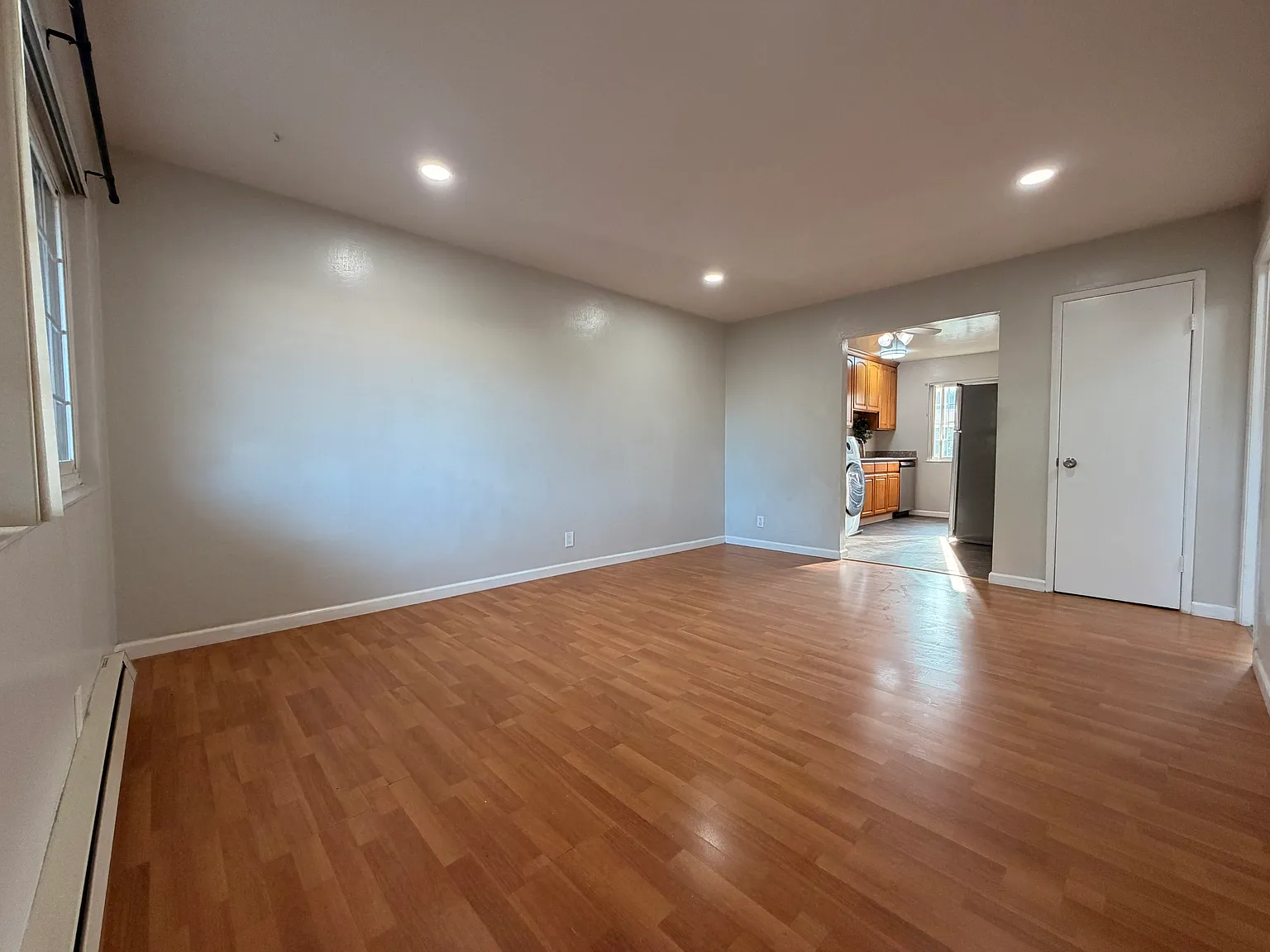 2 bed, 800 sqft, $2,900 — Photo 4