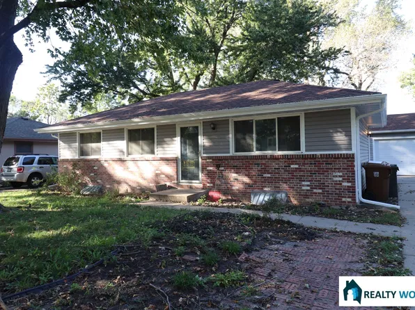 5742 Otoe St, Lincoln, NE 68506