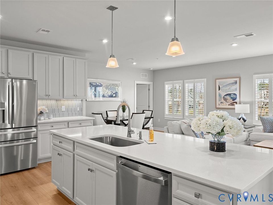 1st image of 6725 Citory Way #202