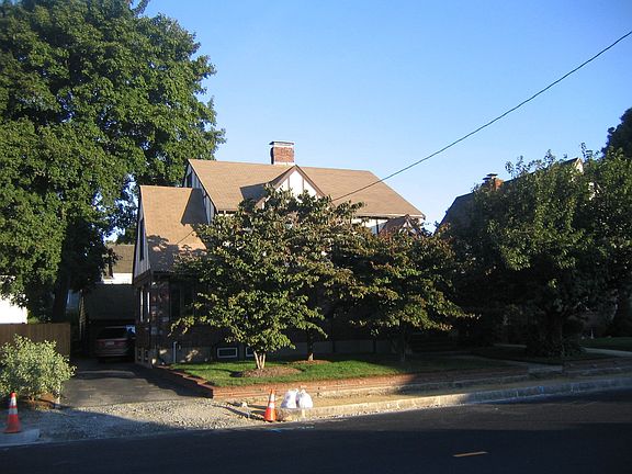 319 Pleasant