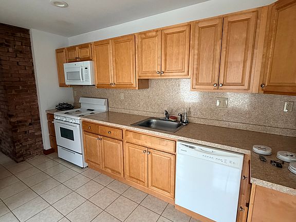 4th image of 116 Bishop St #C
