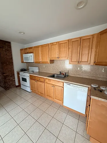 116 Bishop St #C Photo 1 116 Bishop St #C Photo 1