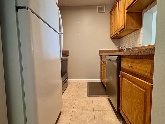 4th image of 79-14 Rockaway Beach Blvd #4L
