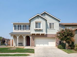 7446 E Robinson Ave, Fresno, CA