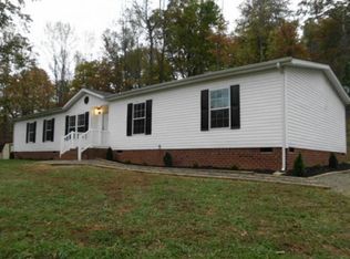 2071 Ivy Branch Dr, Blue Ridge, VA 24064