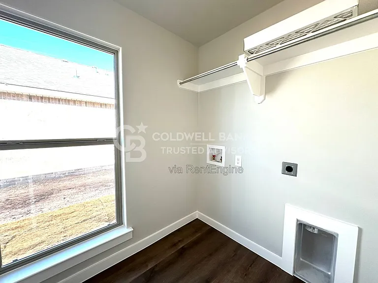 2912 Corpus Ave — Photo 5