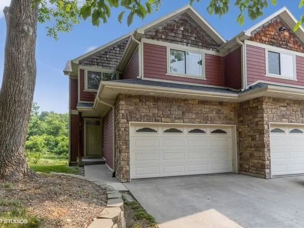 52 Hidden Meadow Ln, Iowa City, IA 52245