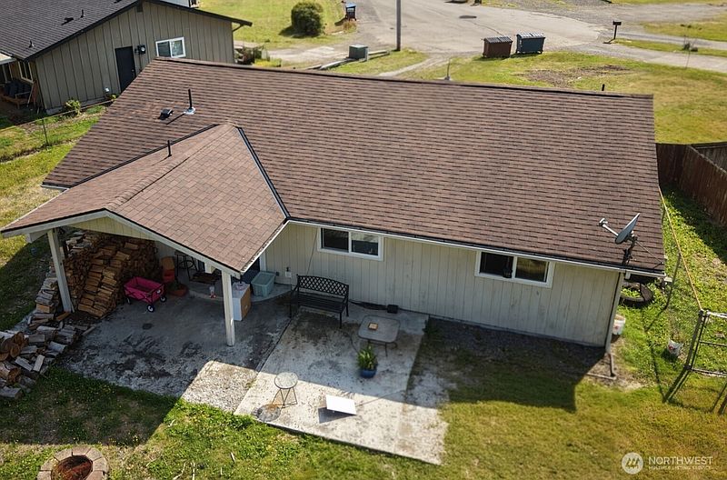 3rd image of 291 Little John Lane