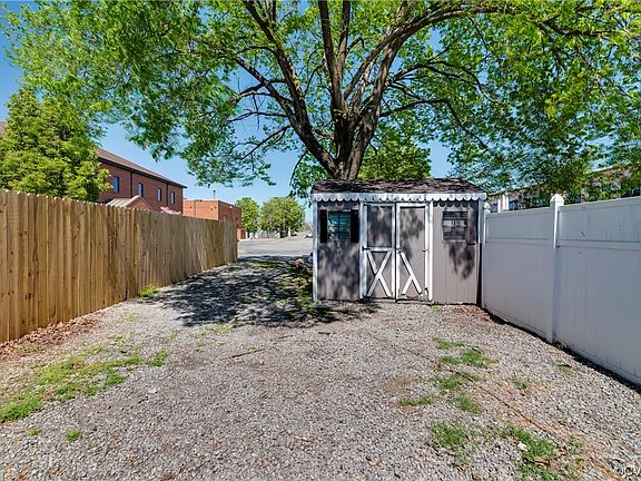 4th image of 2822 Q St