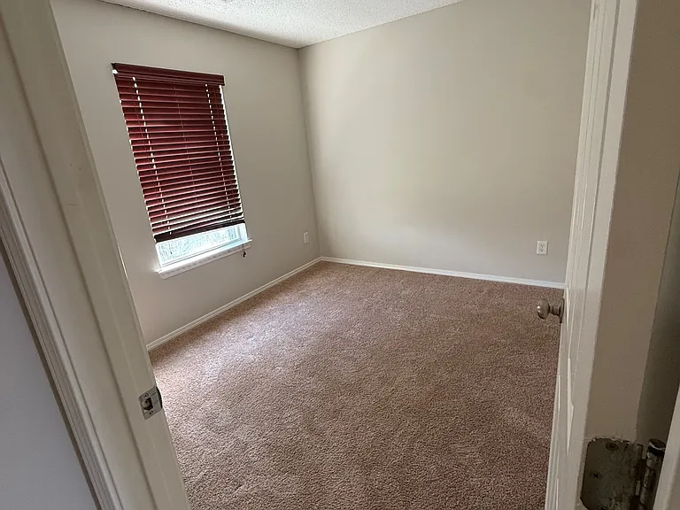 2504 SE 3rd St — Photo 19