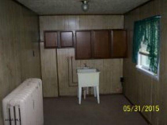 4th image of 3903 Crawford Ave
