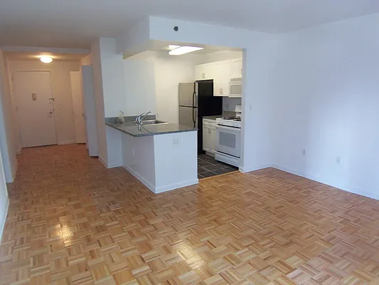 Rented by Keller Williams NYC | media 28