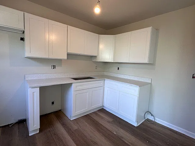 183 Alymer Ct — Photo 4