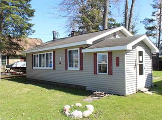 205 Broadway Rd, Houghton Lake, MI 48629