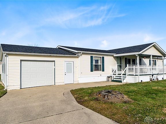 3rd image of 12276 Manning Pl