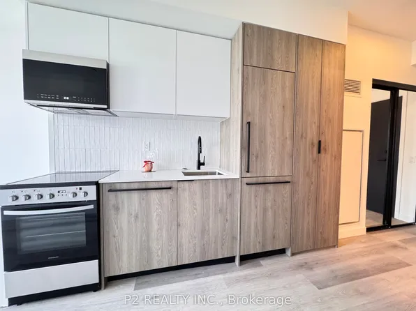 1635 Military Trl, Toronto, ON