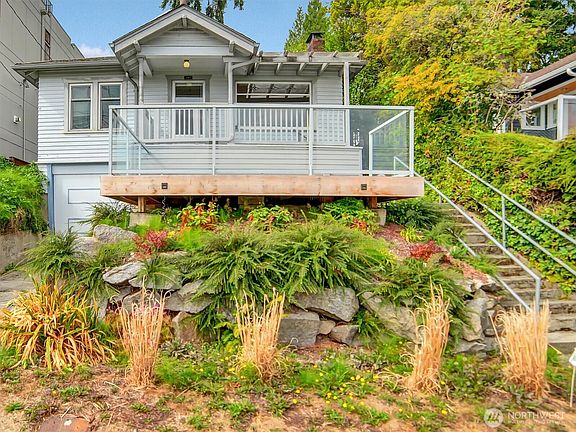 2nd image of 1107 Lake Washington Boulevard S