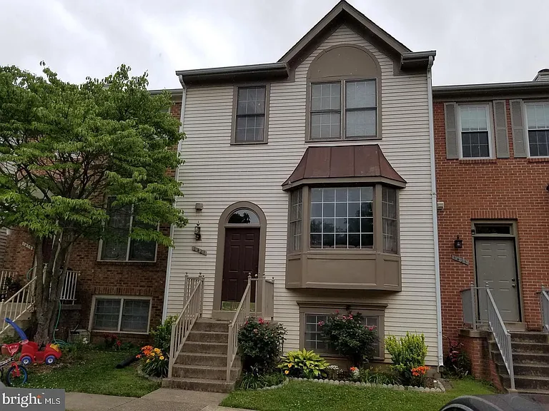 1421 Bluemont Ct — Photo 1
