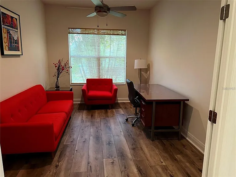 12051 Thornhill Ct — Photo 22