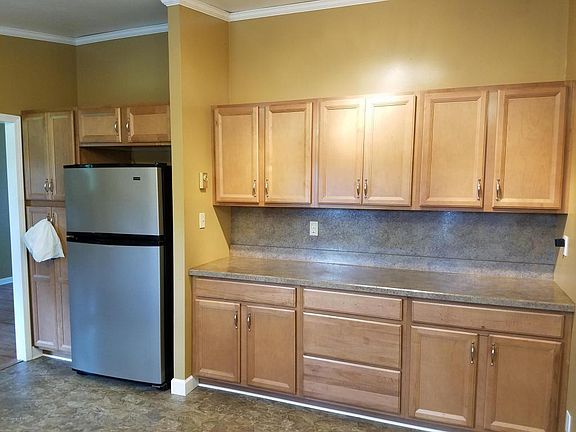 5th image of 238 Hickory Dr