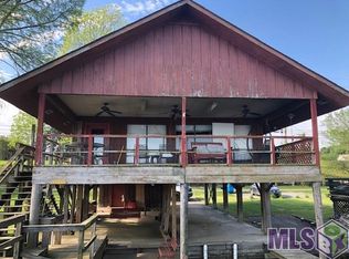 6904 False River Rd, Oscar, LA 70762