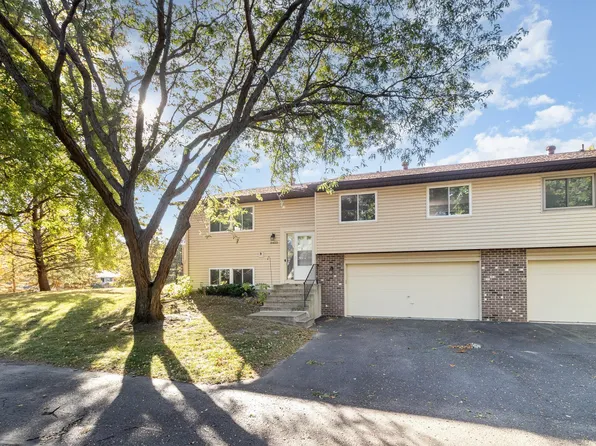 8403 Morgan Ln, Eden Prairie, MN 55347
