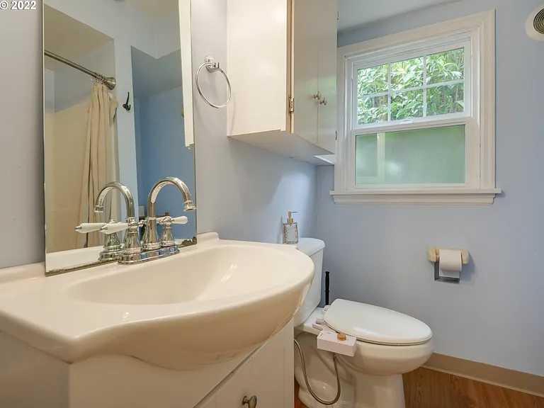 7236 N Newell Ave — Photo 10