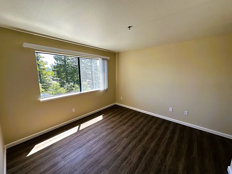 202 Mariner Way — Photo 6