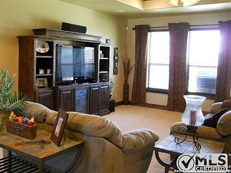 3rd image of 2303 Stratford Grace