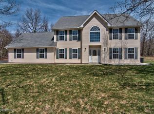 311 Scenic Dr, Albrightsville, PA 18210
