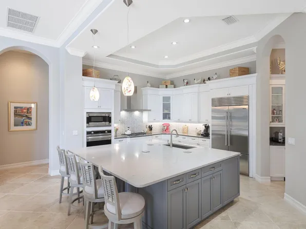 7329 Hagen Way, Naples, FL 34113