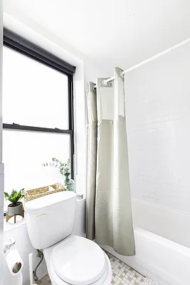 Rented by Compass | media 12