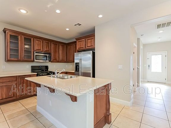 5th image of 8730 Le Agavi Ct