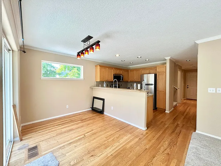1218 NE Kinney St — Photo 20