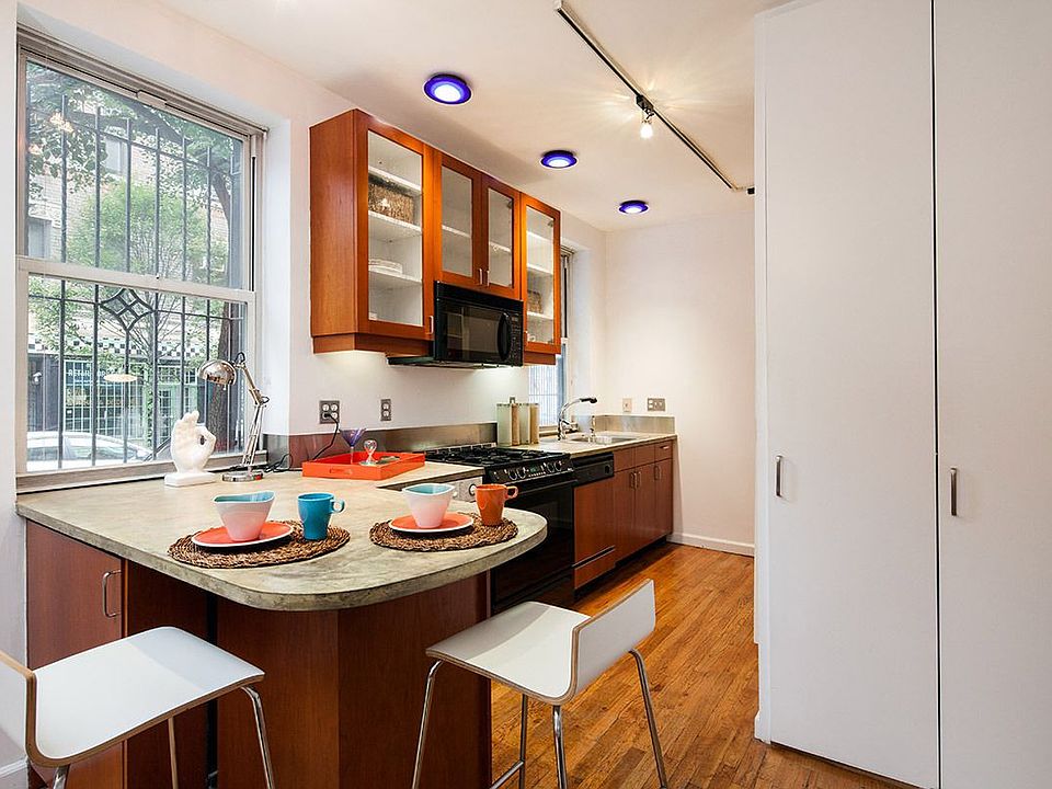 1st image of 26 Bedford St APT D