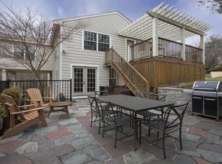 179 Woodcrest Dr, Melrose, MA 02176