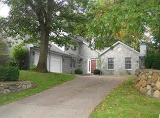 5240 W Broadmoor St, Jackson, MI 49201