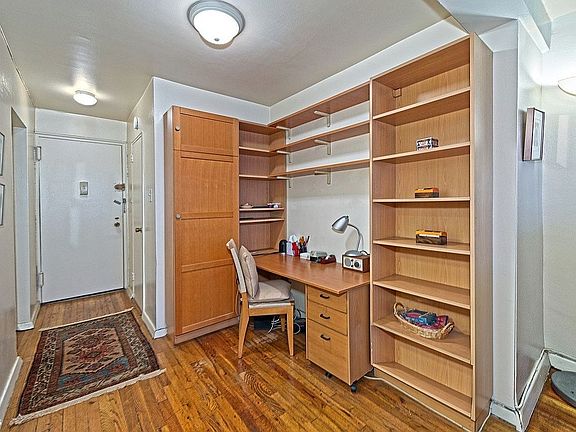 3rd image of 309 E 87th St APT 3U