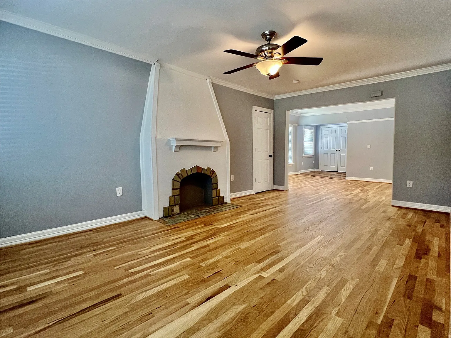 2 bed, 1.5 bath, 1248 sqft, $2,650 — Photo 2